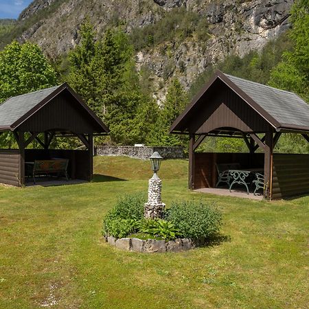 Apartamento Metoja Soča Exterior foto
